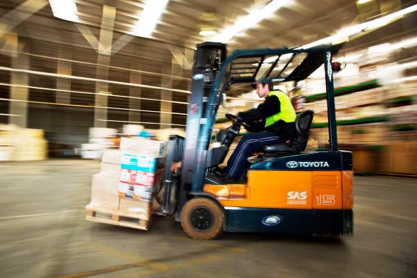 Tomoana Warehousing Forklift Action